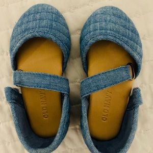 Old Navy, size 5, cute sandals
